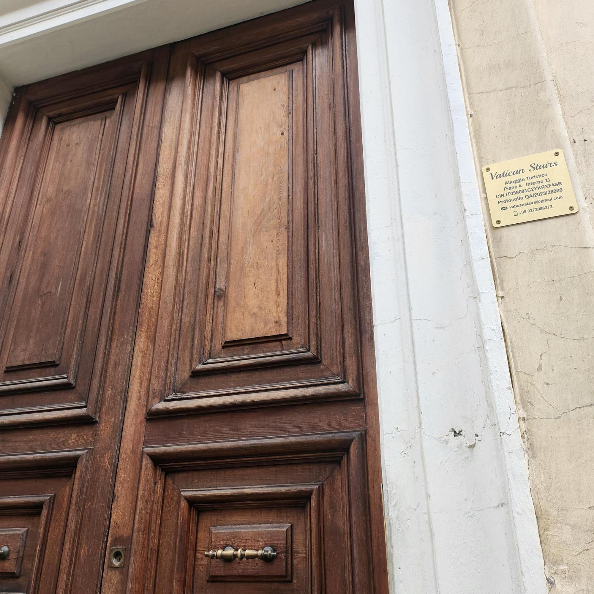 Vatican Stairs Apartment — Foto 2